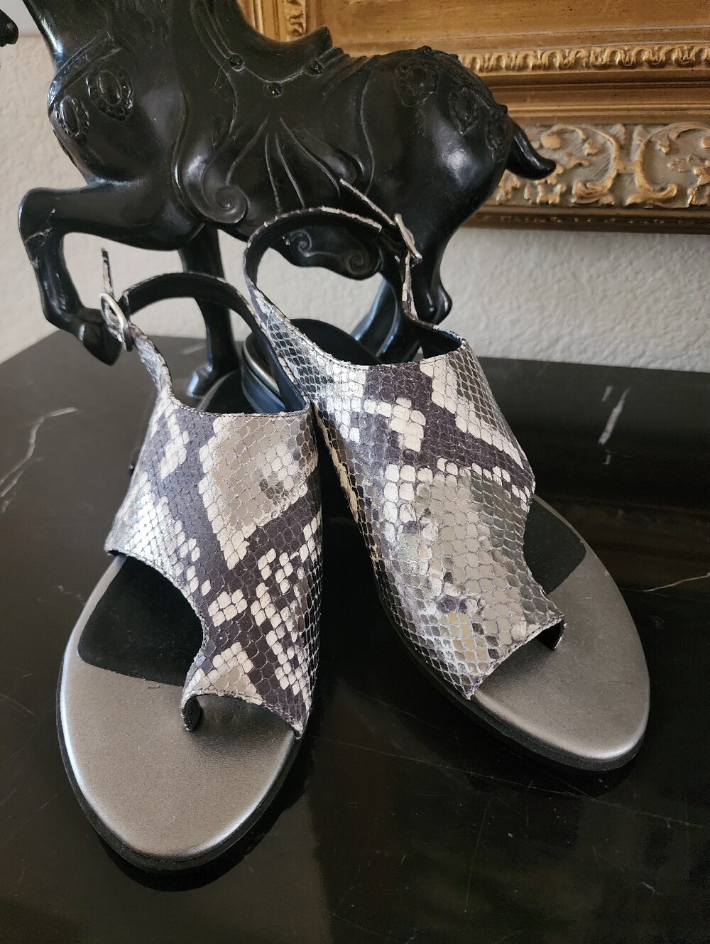 NWOT-Snake-Print Open Toe Slingback Low Heels - Neutral Tones